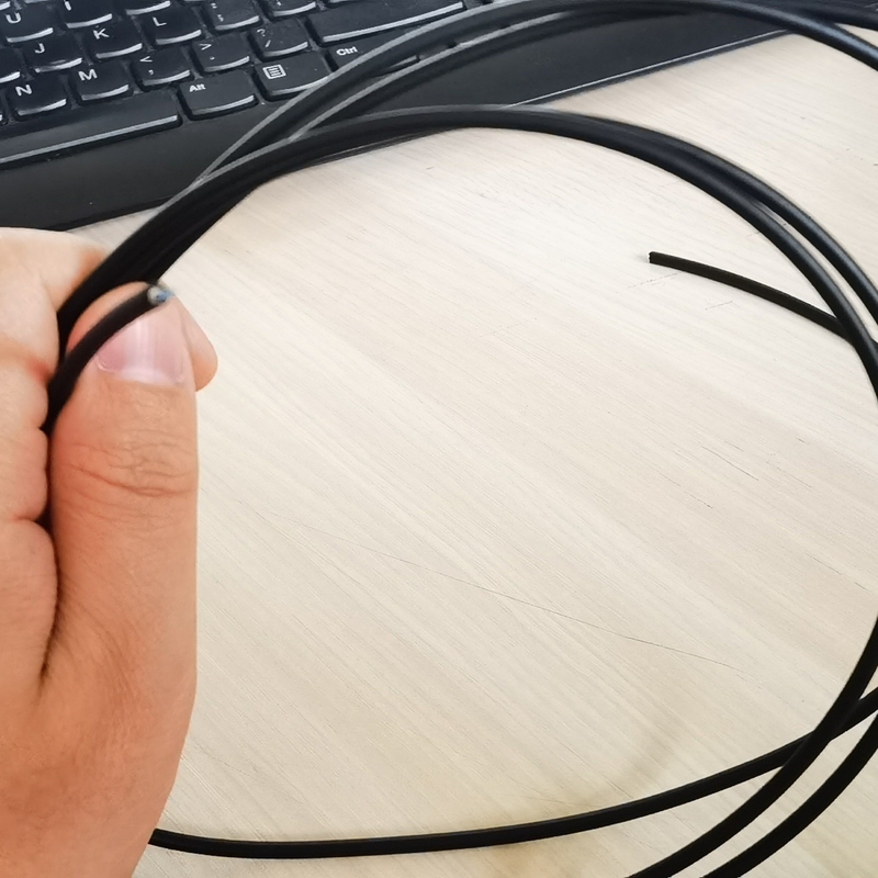 Mexico / Bắc Mỹ 3.0mm TPU 800N YOFC Sợi quang GJYFJU-1B6b3 Vật liệu áo khoác sợi Aramid cho trong nhà và ngoài trời