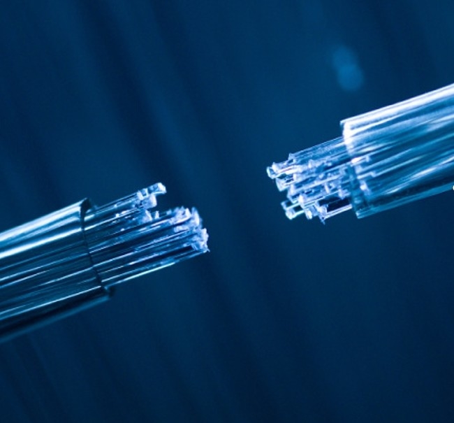 Không khí một chế độ FTTH trong nhà rơi cáp 1-12 lõi cho kết nối liền mạch