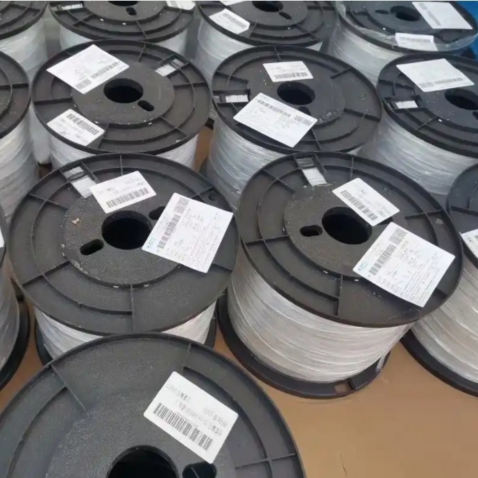 Không khí một chế độ FTTH trong nhà rơi cáp 1-12 lõi cho kết nối liền mạch