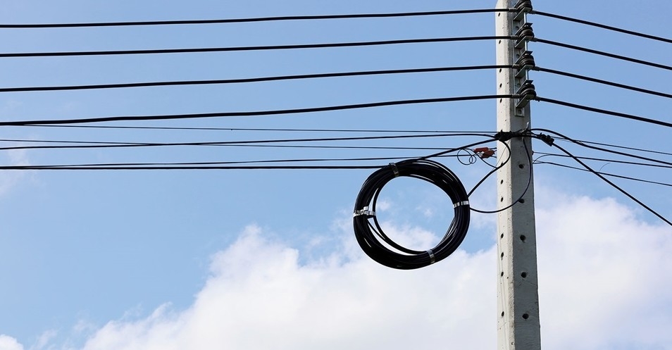 4 lõi Nội thất FTTH Drop Cable GJXH/GJXFH Bow-Type Steel/FRP