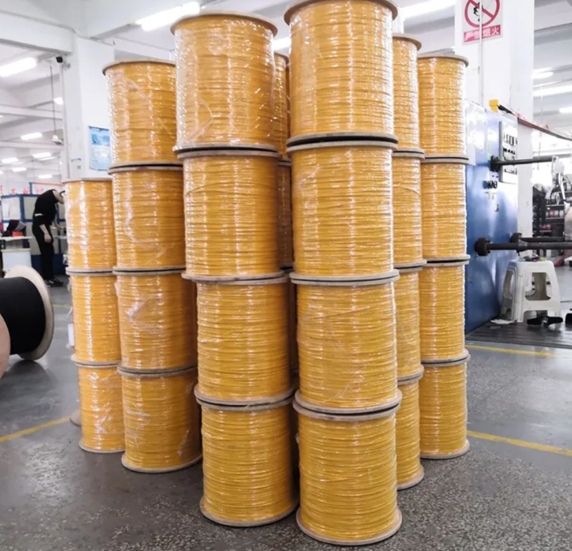 LSZH Vật liệu vỏ bên trong Cáp quang sợi trong nhà để truyền dữ liệu tốc độ trong cấu hình lõi 1-24