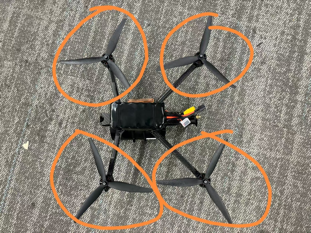 Phiên bản SE 15 inch FPV 4 trục với camera cho hiệu suất hàng đầu