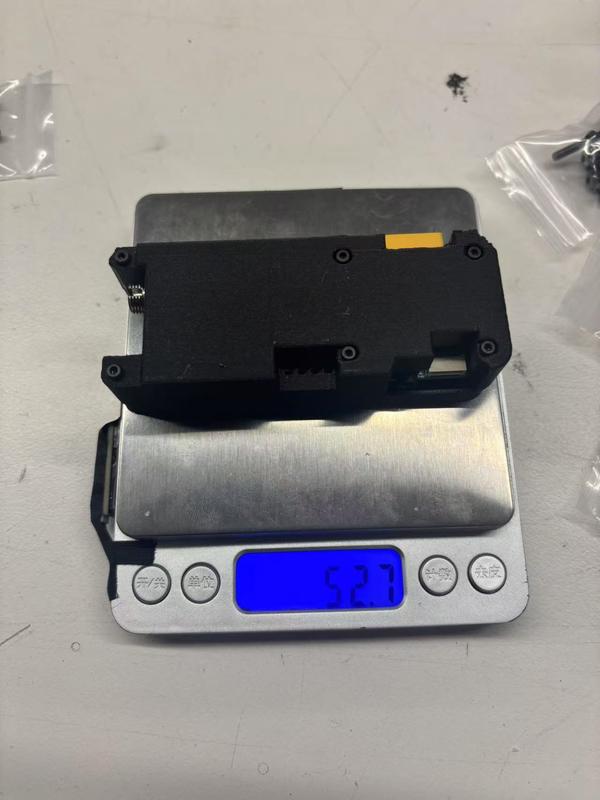 Máy bay không người lái FPV Quadcopter với tín hiệu ổn định trong khoảng 10km/cuộn, khoảng 60-70N với đầu nối FC